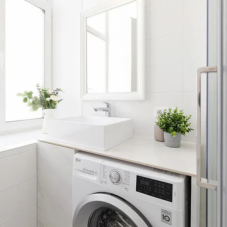 Lux Getaway Very Апартаменти